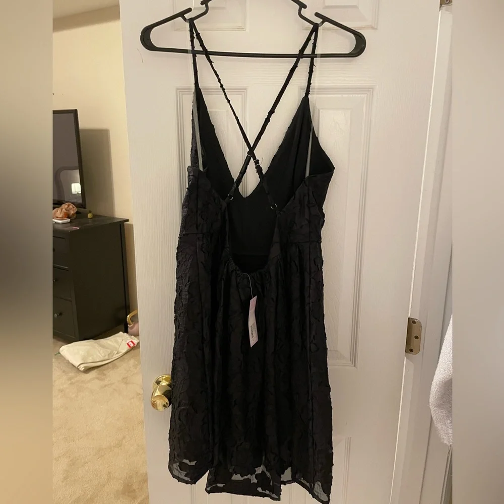 NWT Wild Fable brand skater style dress, straps cross in back, low back - Picture 2 of 3